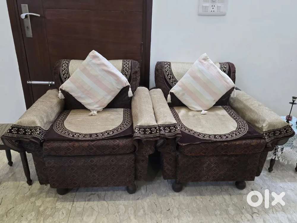 Sofa Set with Center Table