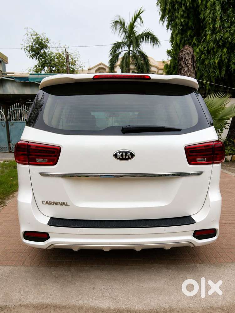Kia Carnival Premium, 2021, Diesel