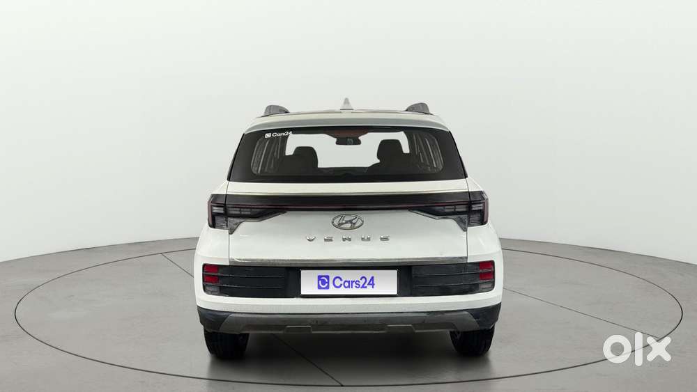 Hyundai Venue 1.2 S (o), 2023, Petrol