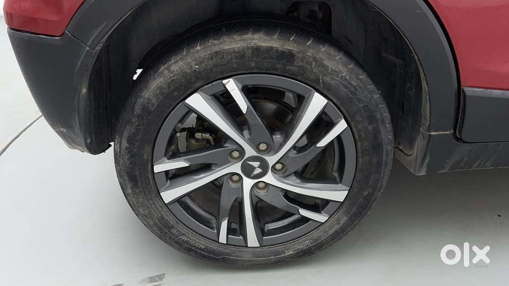 Mahindra Xuv300 W8 Option Diesel, 2022, Diesel