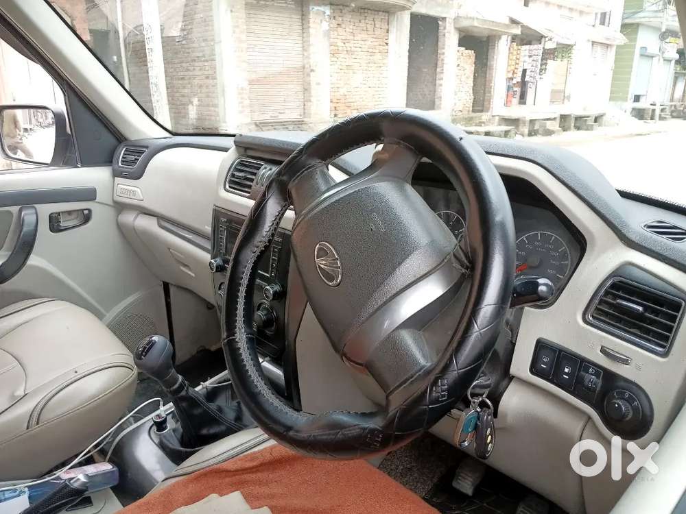 Mahindra Scorpio 1.99 2015