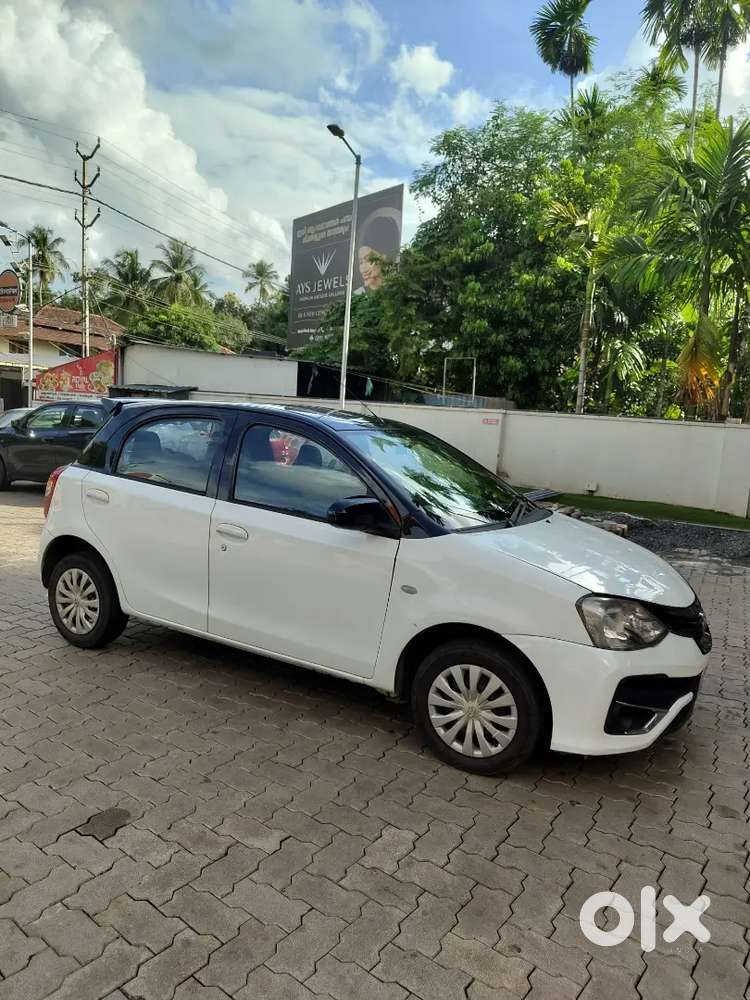 Toyota Etios Liva 2015 Diesel 183000 Km Driven