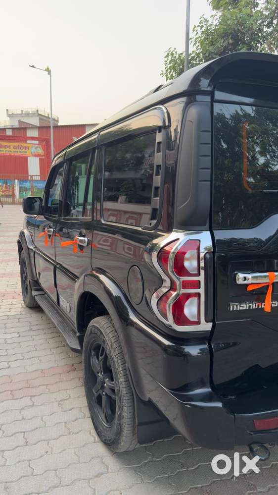 Mahindra Scorpio S10, 2016, Diesel