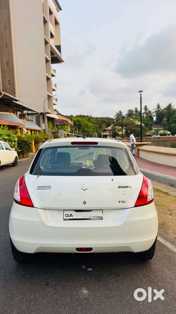 Maruti Suzuki Swift Vxi + Manual, 2018, Petrol