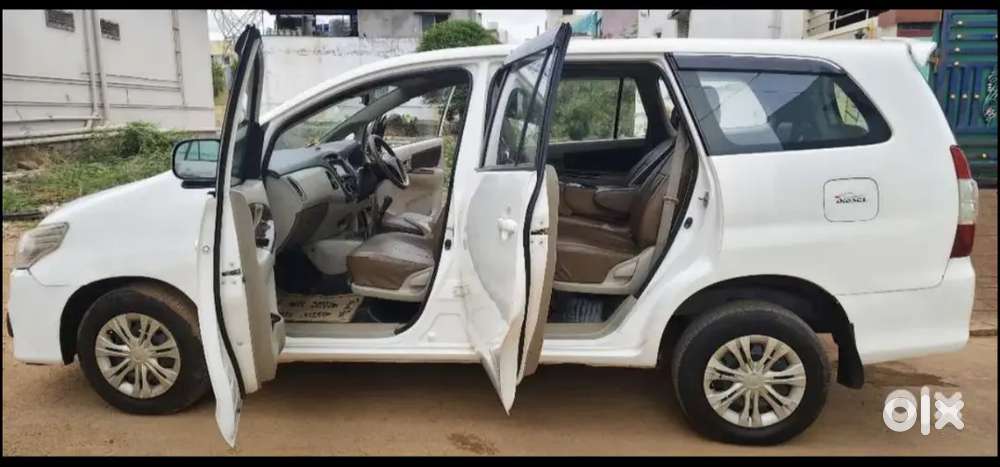 Toyota Innova 2.5 Gx 2010