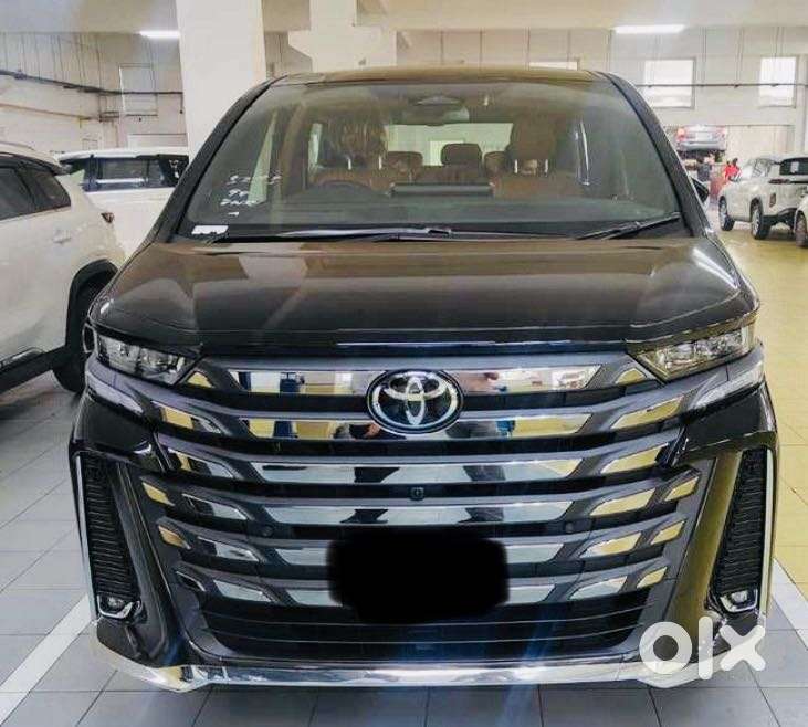 Toyota Vellfire Vip – Executive Lounge, 2026, Petrol
