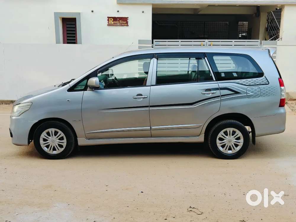 Toyota Innova 2015 Diesel Variant