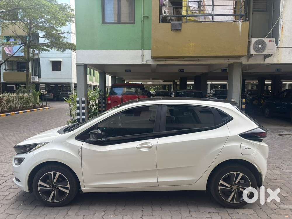 Tata Altroz Petrol 2023