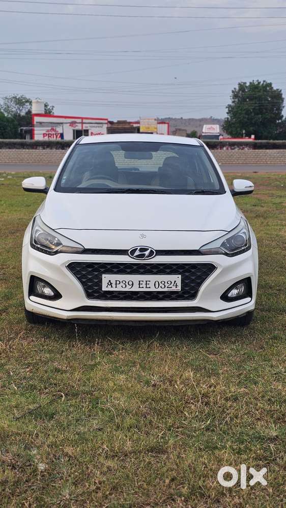Hyundai I20 Petrol Asta Option, 2019, Petrol