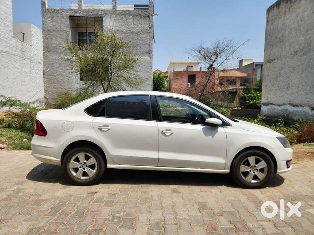 Skoda Rapid Petrol 2017 Elegance