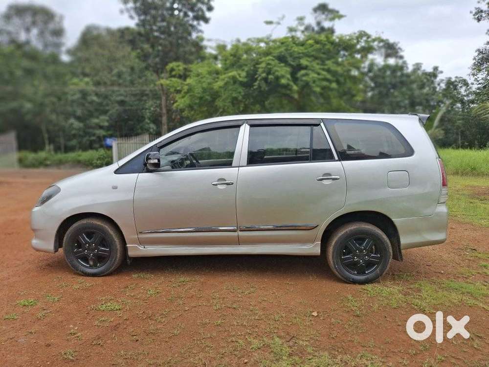 Toyota Innova 2.5 V 7 Str, 2005, Diesel