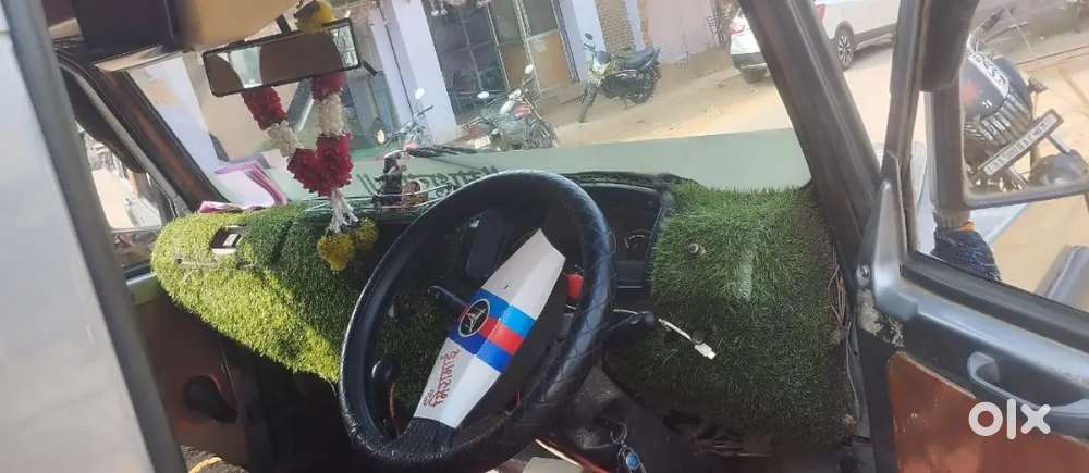 Force Motors Trax 2017