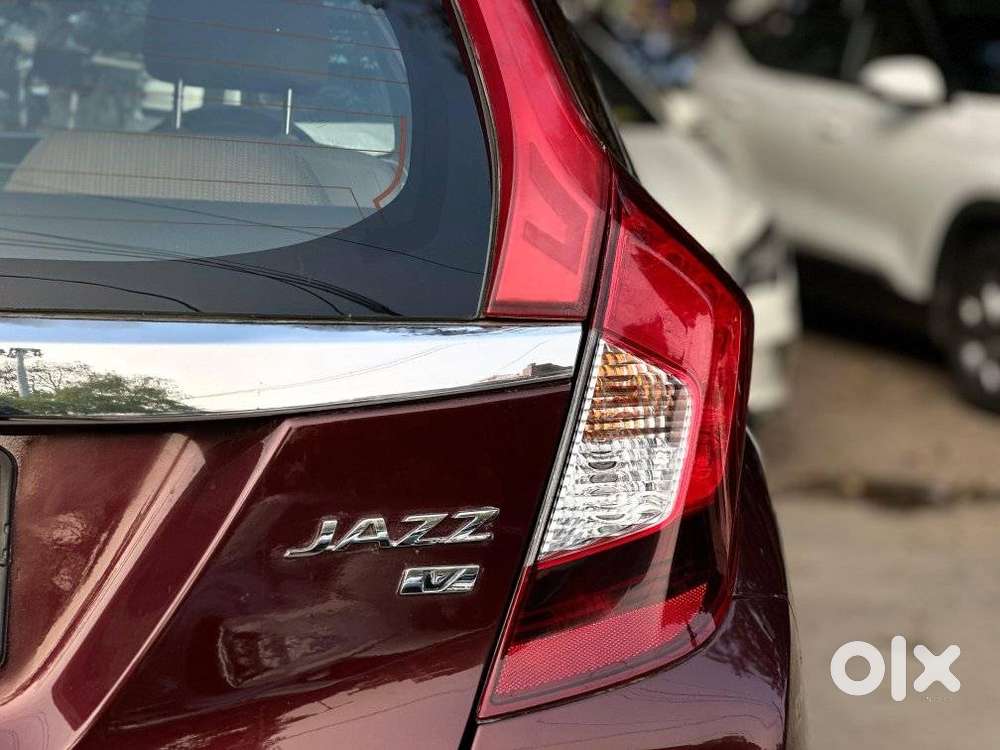 Honda Jazz V Automatic, 2016, Petrol
