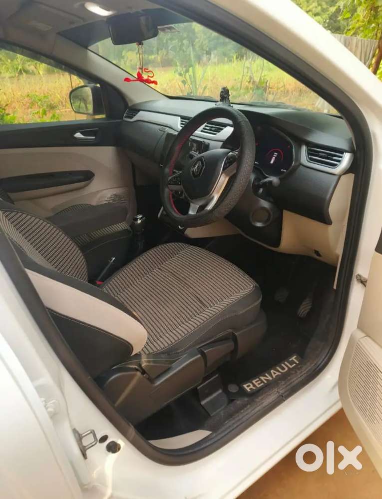 Renault Triber 1.0 Rxz 2024 Dual Tone