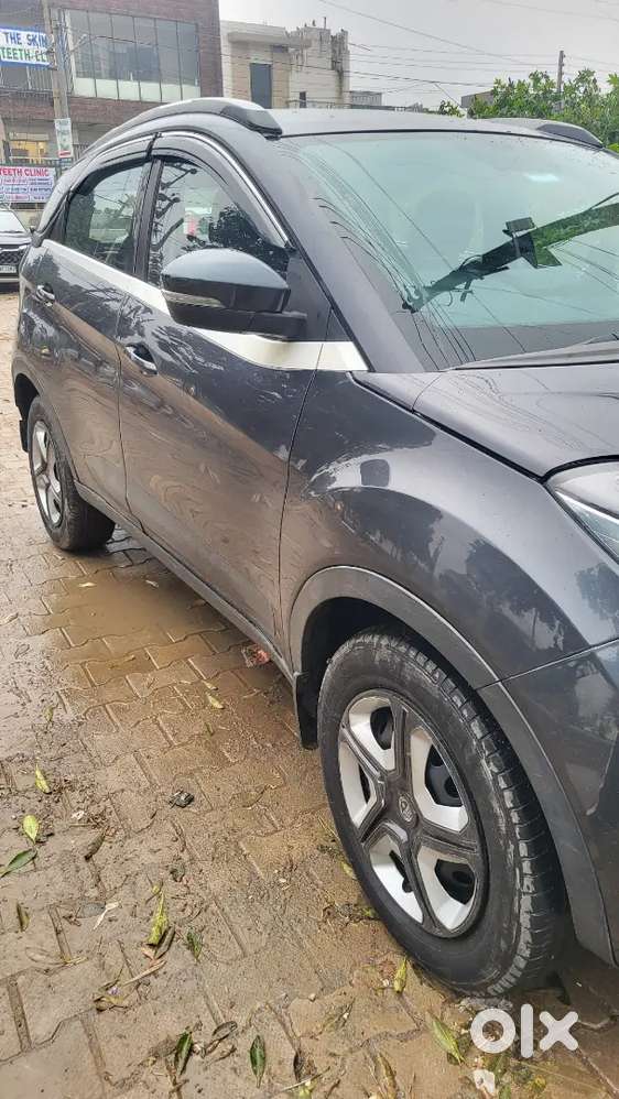 Tatanexon 2019 Xt Petrol Cng Pass 72000 Driven