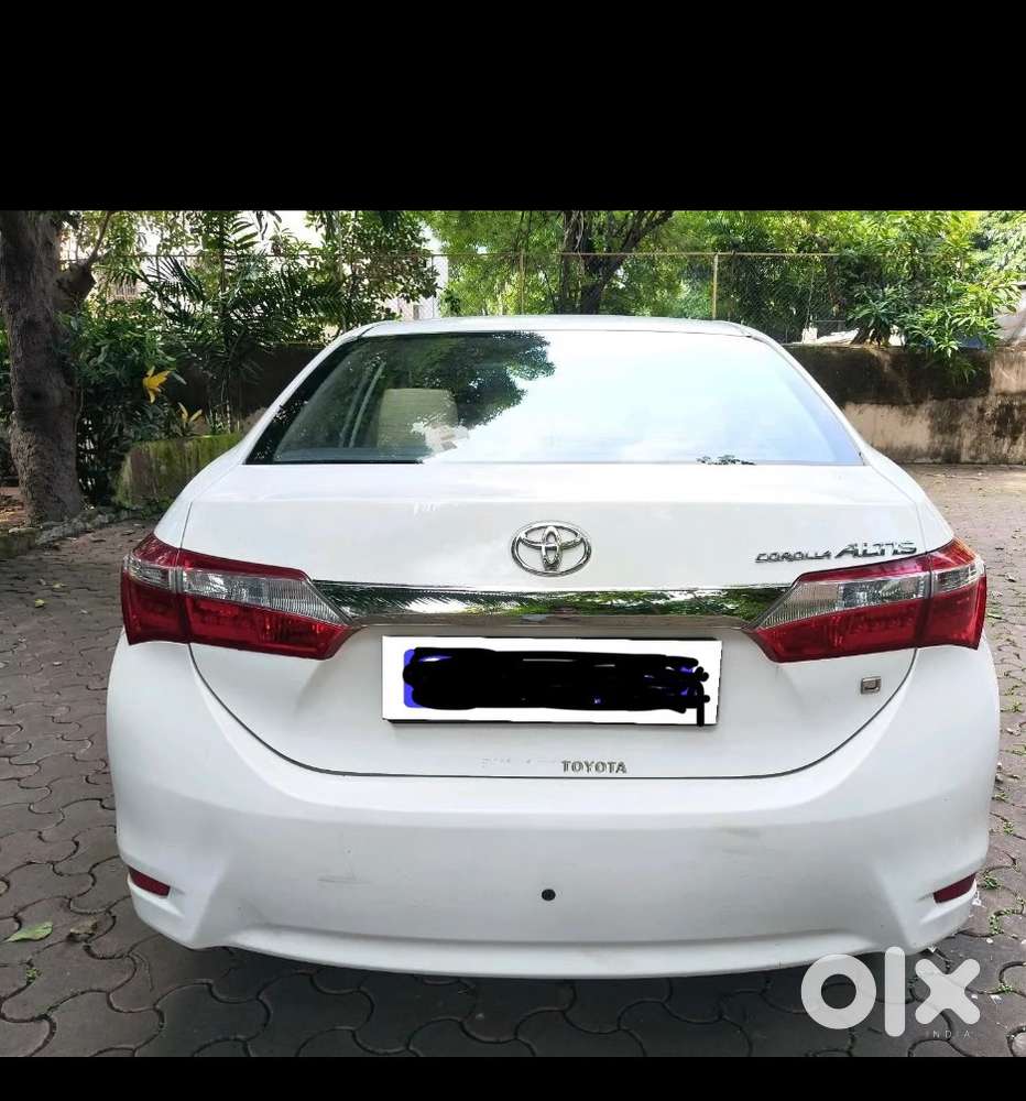 Toyota Corolla Altis 2017 - With Fully Verifiable Service History
