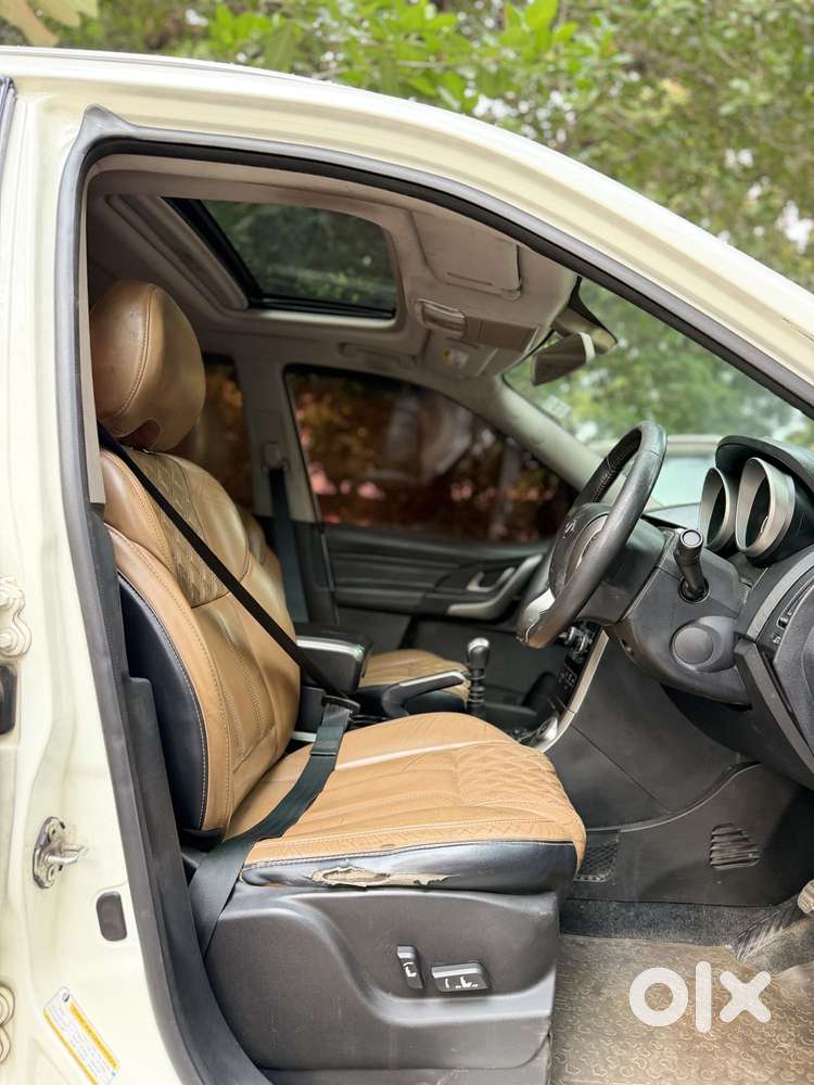 Mahindra Xuv500 W11 Option, 2020, Diesel