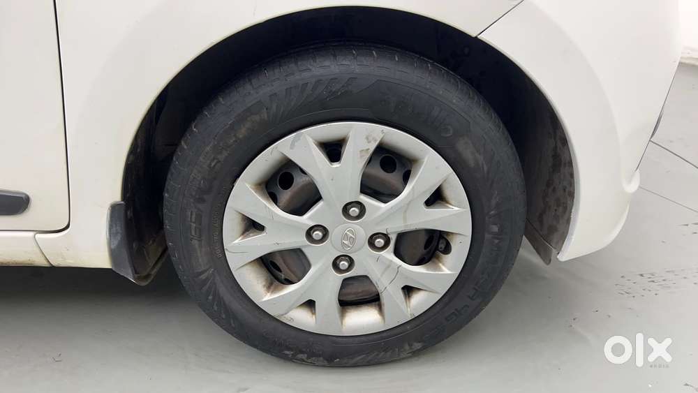 Hyundai Grand I10 1.2 Kappa Sportz, 2015, Petrol