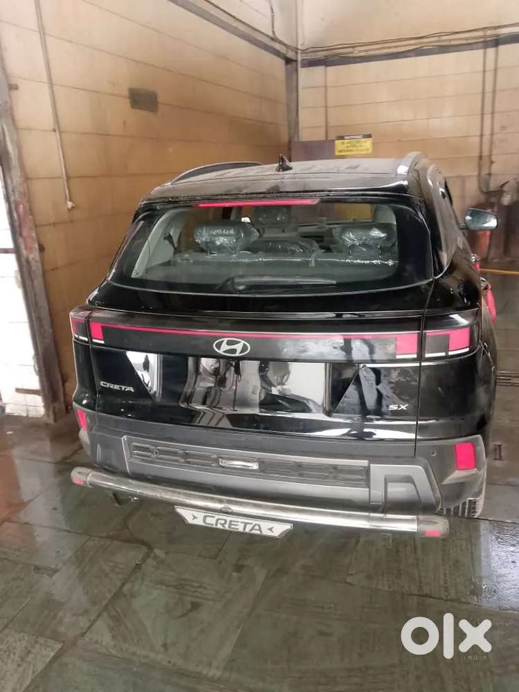 Hyundai Creta Facelift 2025 Petrol 4000 Km Driven