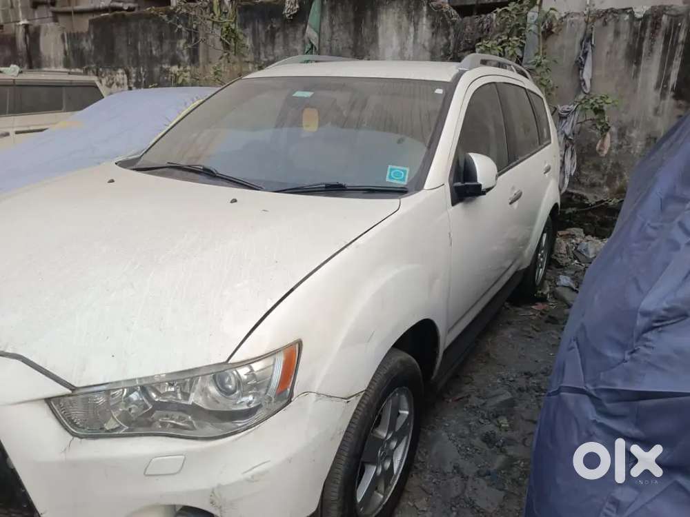 Mitsubishi Outlander 2011