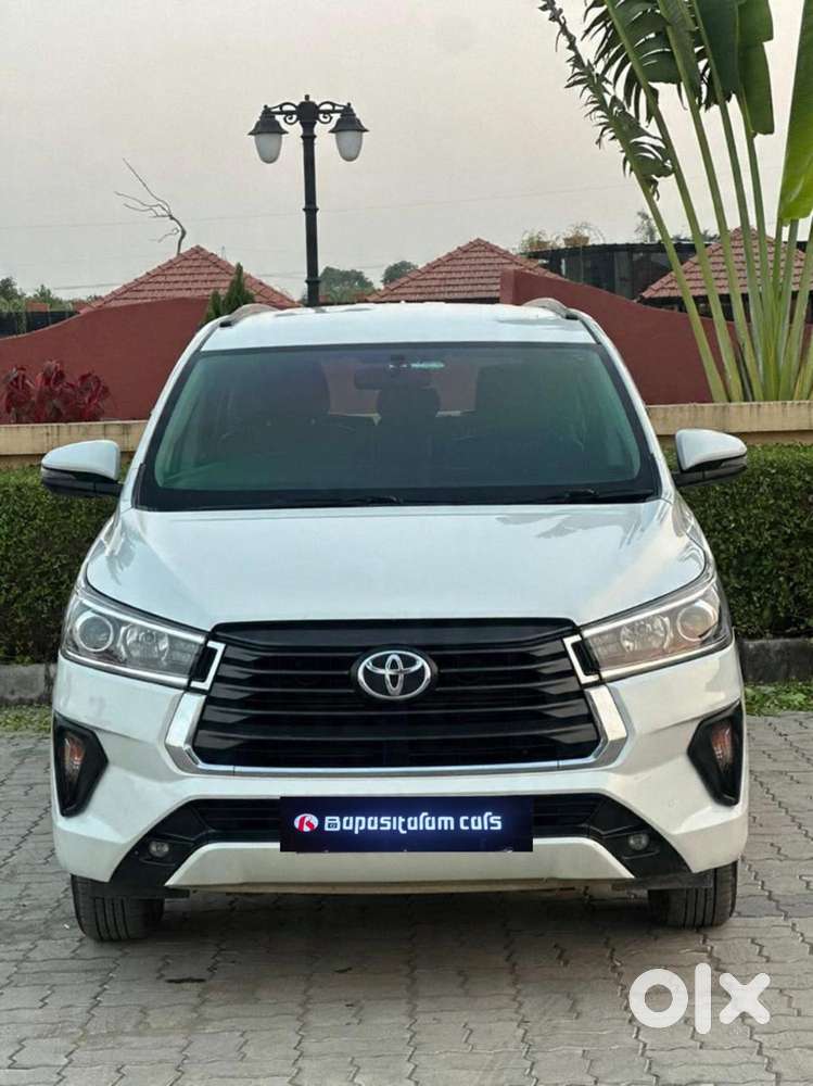 Toyota Innova Crysta 2.4 V 8 Str, 2022, Diesel
