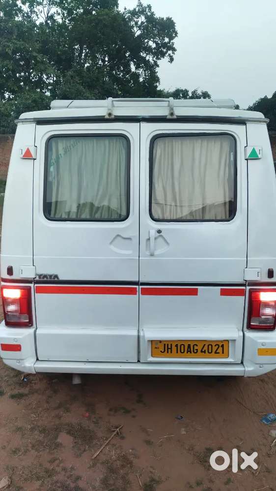 Tata Winger Deluxe 2012