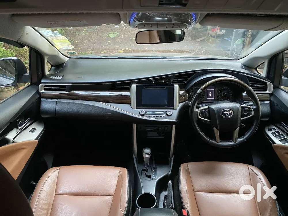 Toyota Innova Crysta 2017