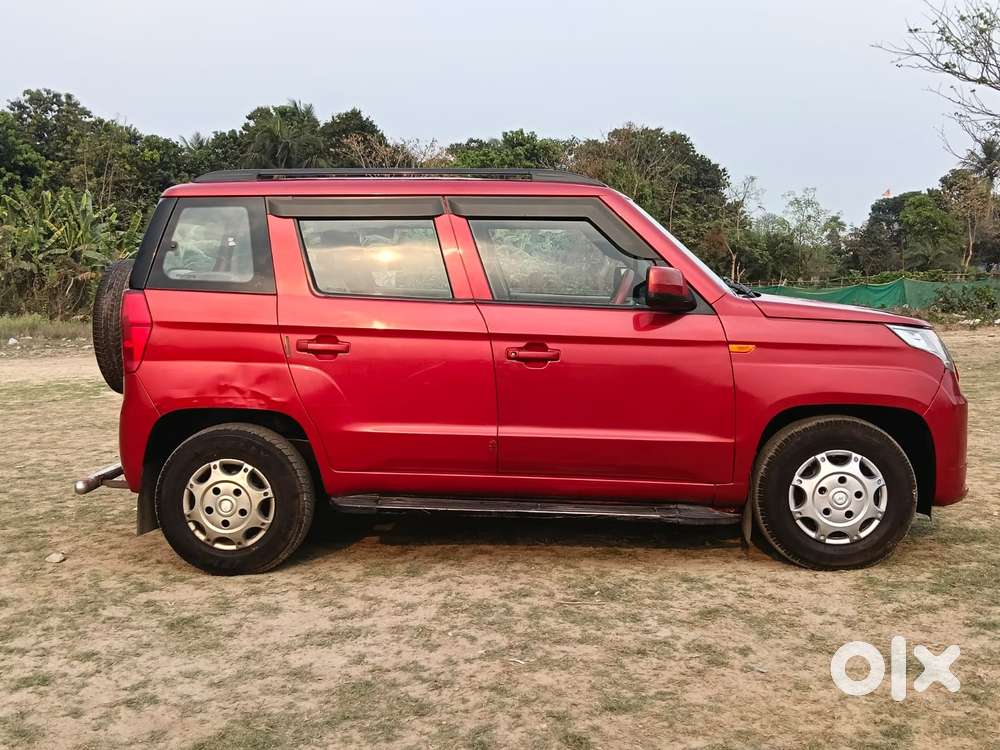 Mahindra Tuv 300 T6 Plus, 2016, Diesel