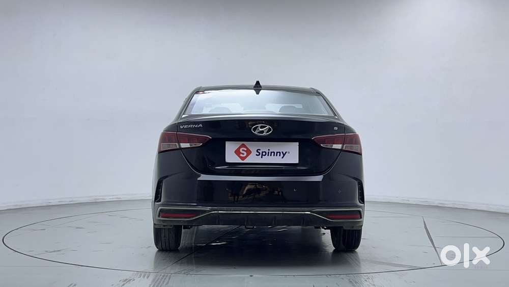 Hyundai Verna 1.5 Sx (o) Vtvt Ivt, 2021, Petrol