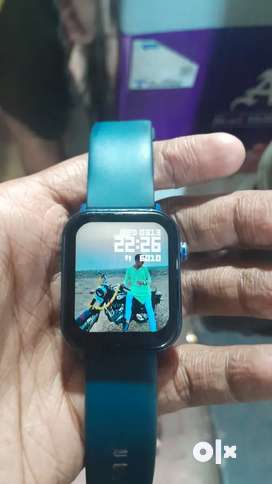 Olx store touch watch