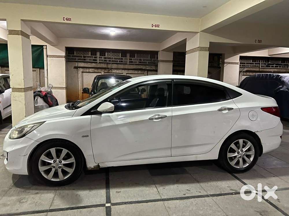 Hyundai Fluidic Verna