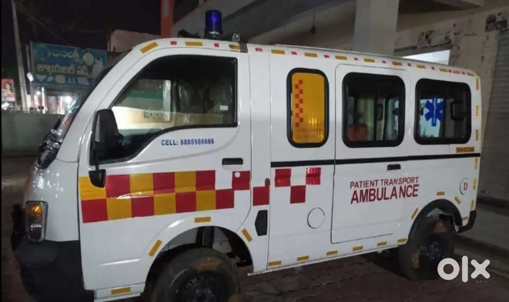 Tata Magic Express Ambulance