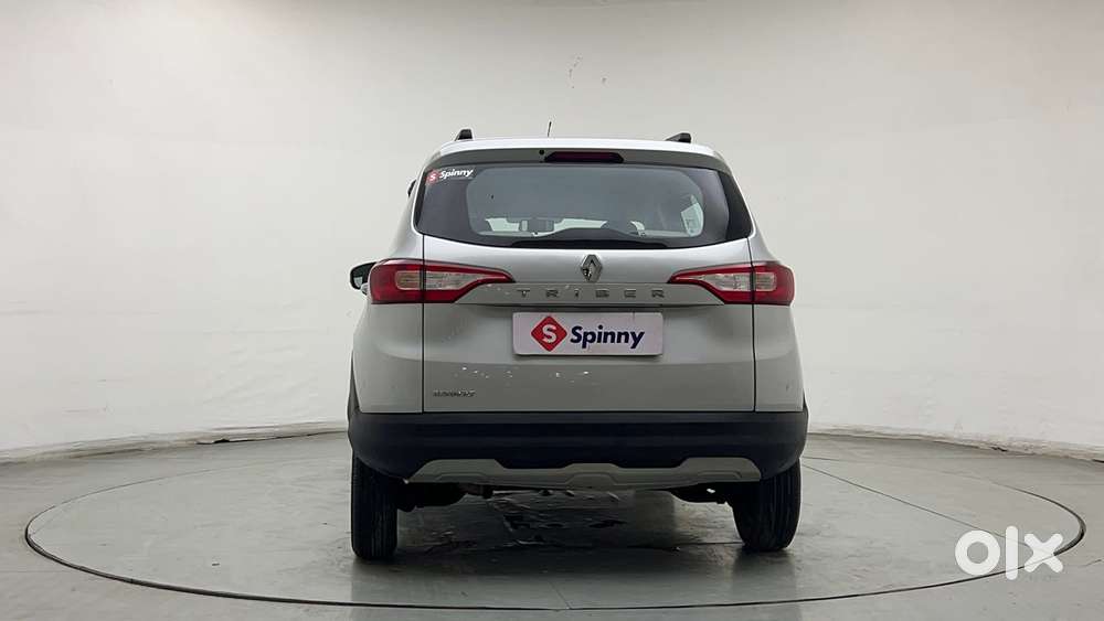 Renault Triber Rxt, 2022, Petrol