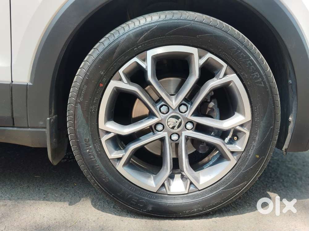 Skoda Kushaq 1.0 Tsi Style At, 2024, Petrol