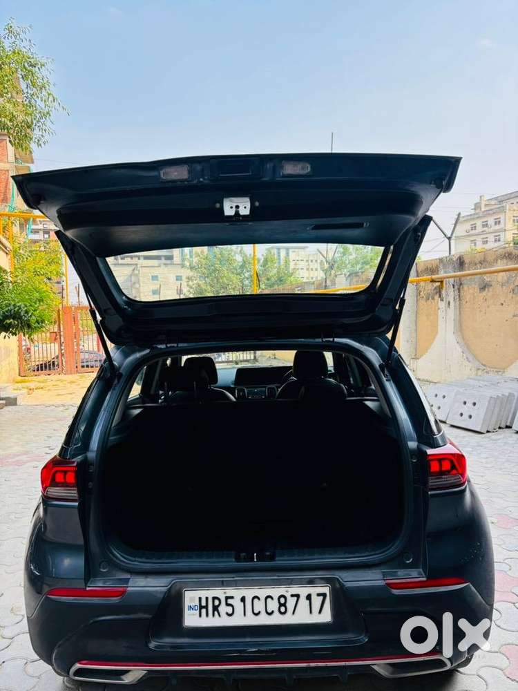 Kia Sonet Gtx Plus At Top Model With Sunroof