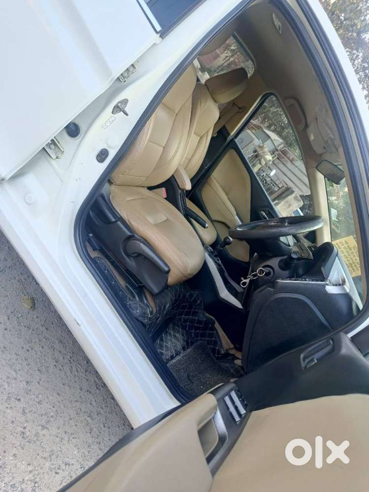 Honda City 1.5 V Cvt I-vtec Mt, 2016, Petrol
