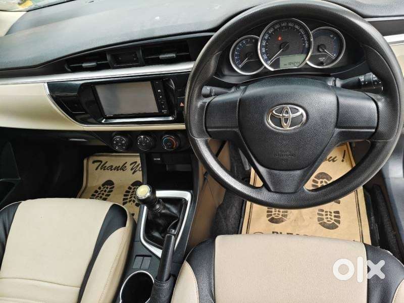 Toyota Corolla Altis 1.8 J, 2016, Petrol