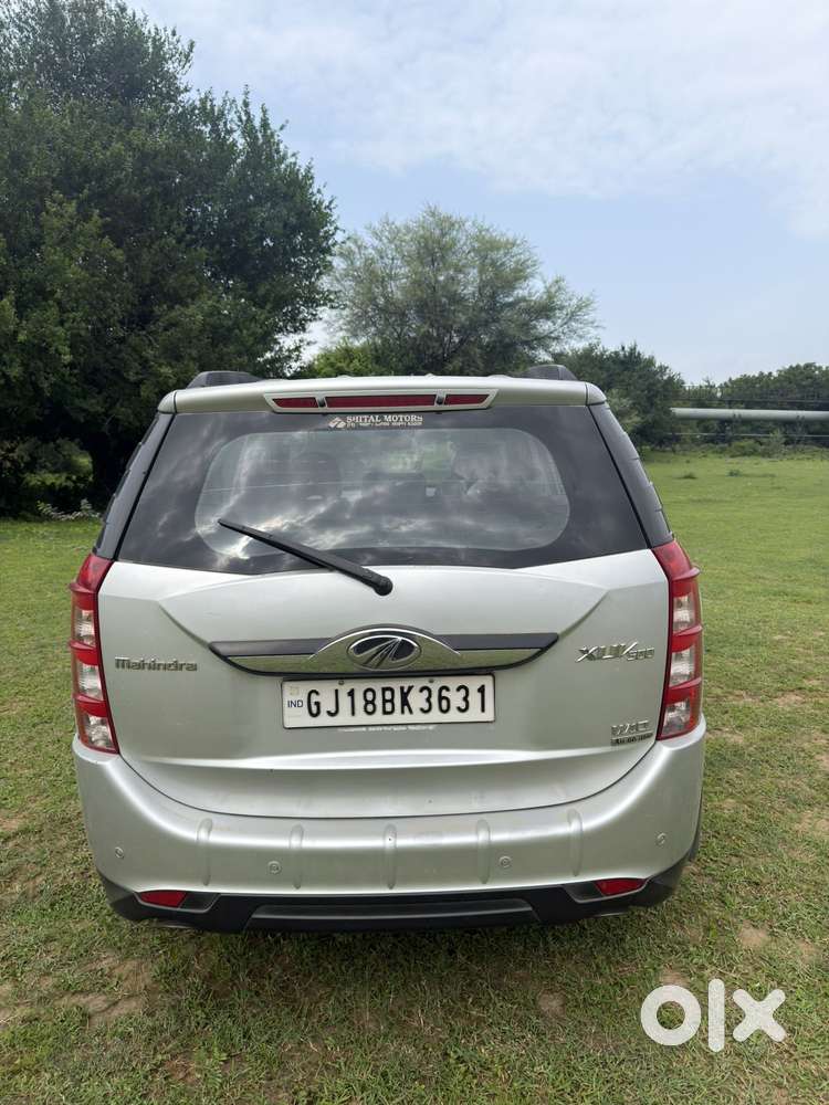 Mahindra Xuv500 2.2 W10 Sportz Edition At, 2018, Diesel