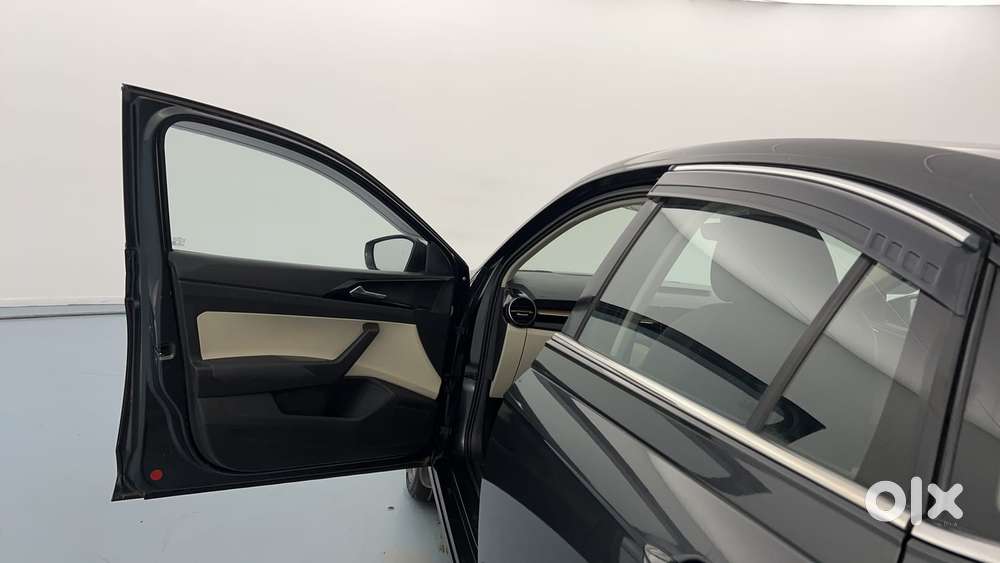 Skoda Slavia Style 1.0l Tsi At, 2023, Petrol