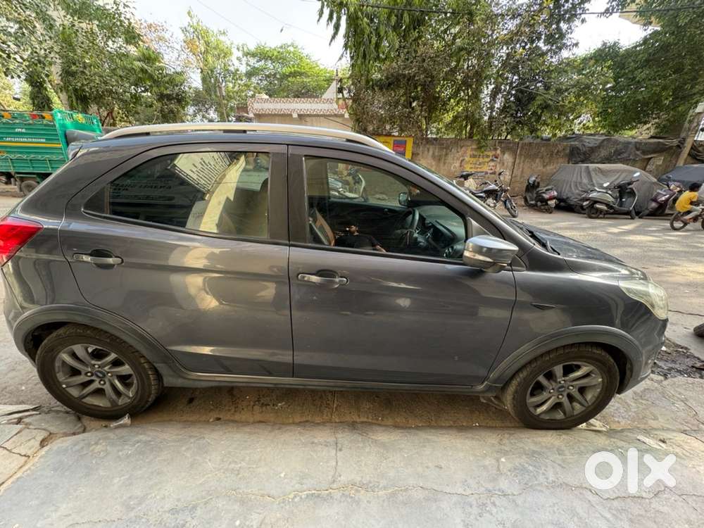 Ford Freestyle Petrol 2019