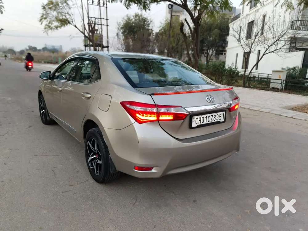 Toyota Corolla Altis 2015