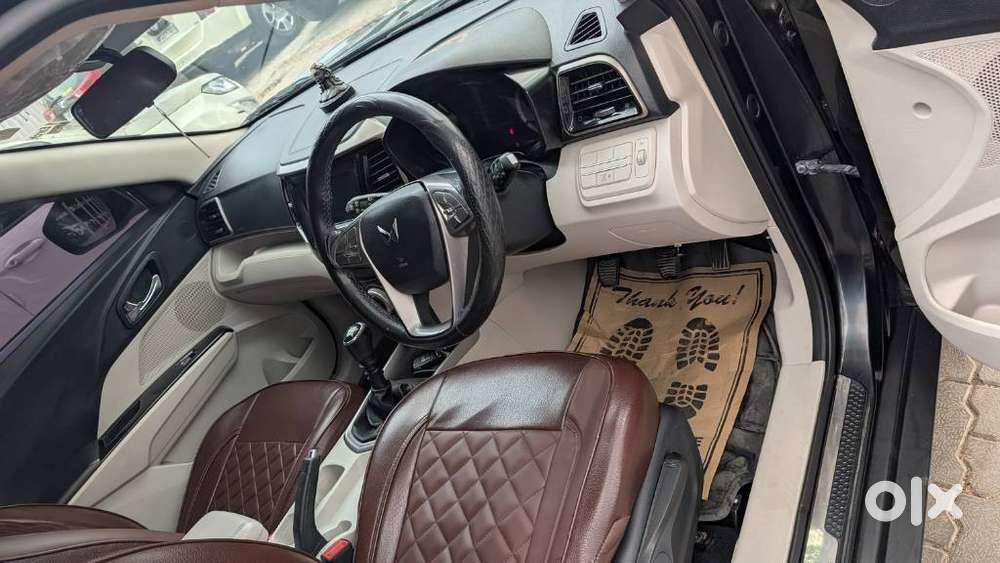 Mahindra Xuv300 W8 Diesel, 2023, Diesel