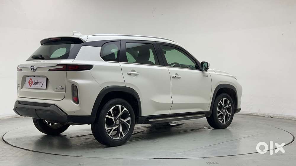 Toyota Urban Cruiser Hyryder 1.5 V Hybrid, 2022, Cng & Hybrids