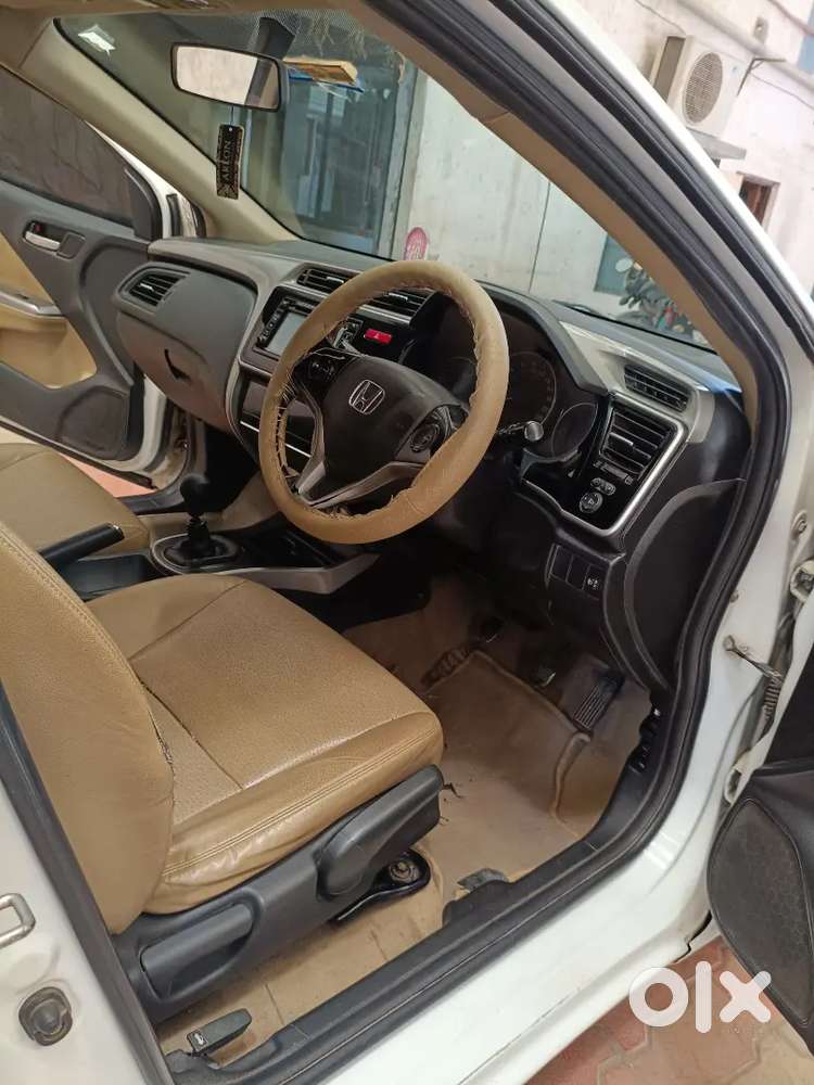 Only Discuss Direct User  Not Contact Carz 24 Spinny Etc. Any Agent