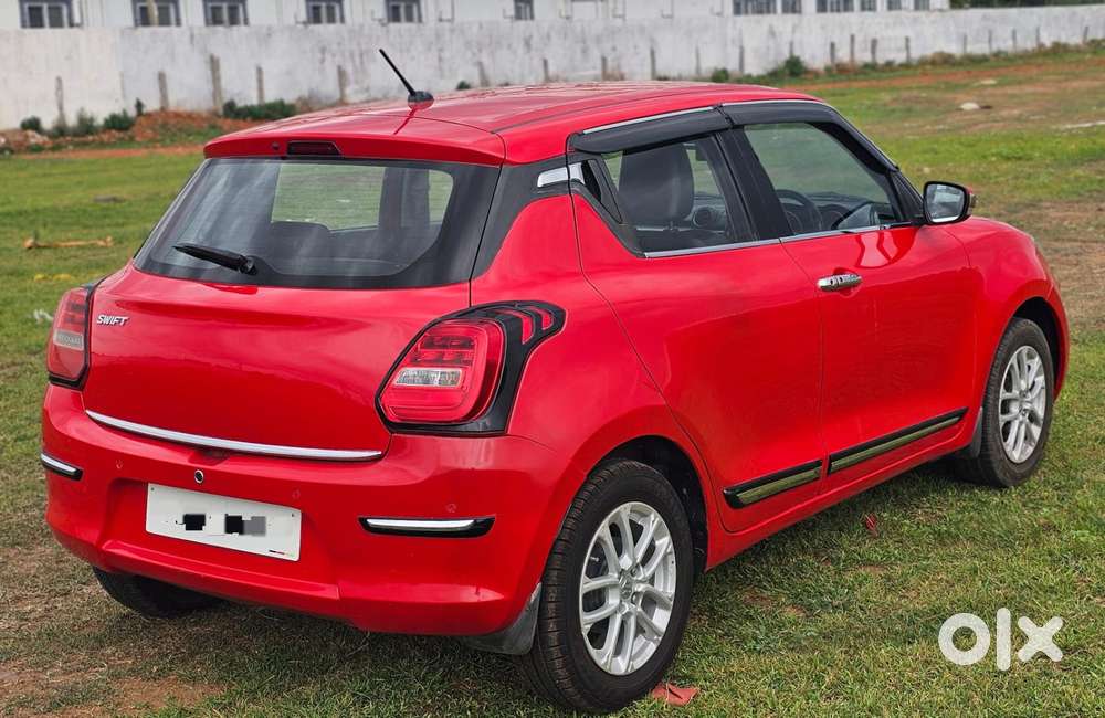 Maruti Suzuki Swift Zxi Plus, 2022, Petrol