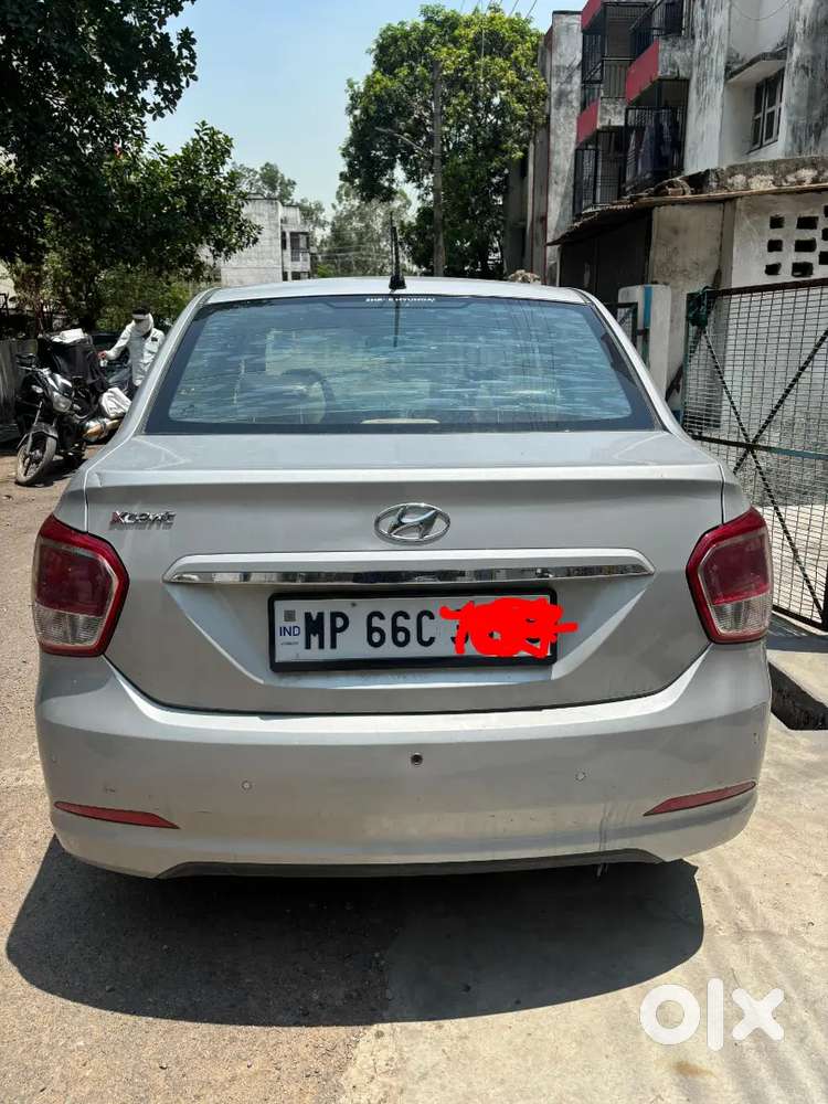 Hyundai Xcent 2015 Petrol Well Maintained