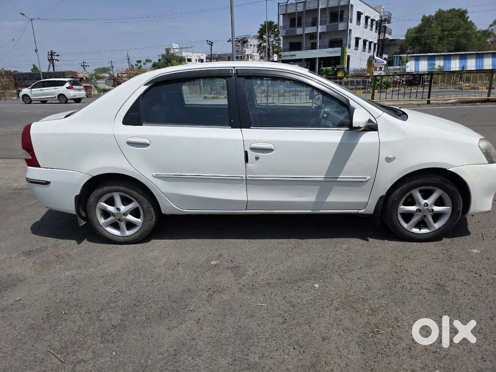 Toyota Etios 2013 Diesel 195000 Km Driven
