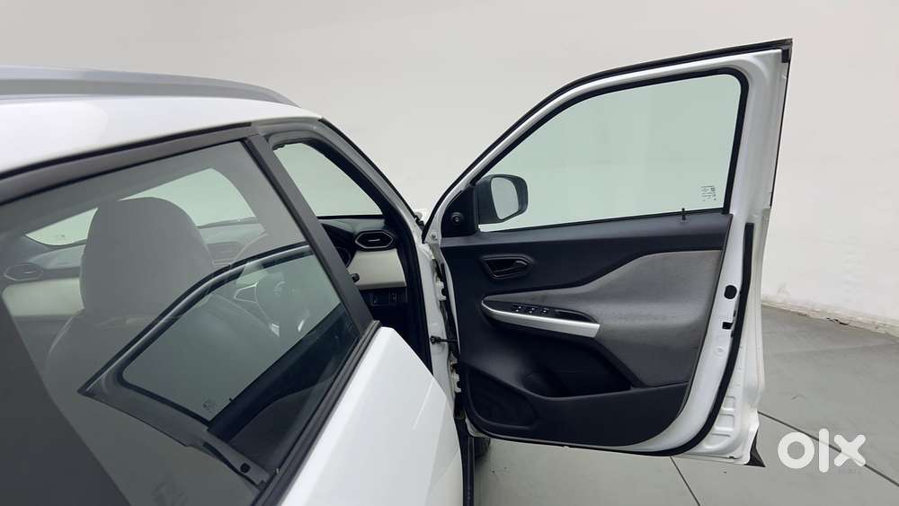 Nissan Magnite 1.0 Xe, 2023, Petrol