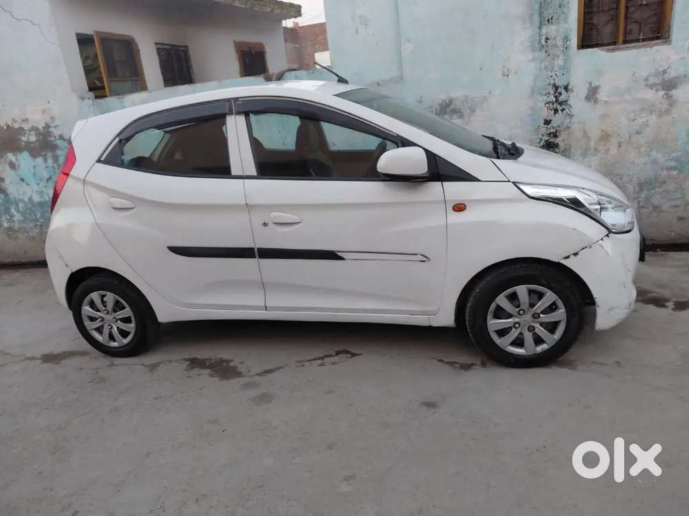 Hyundai Eon Sportz 2012 Petrol