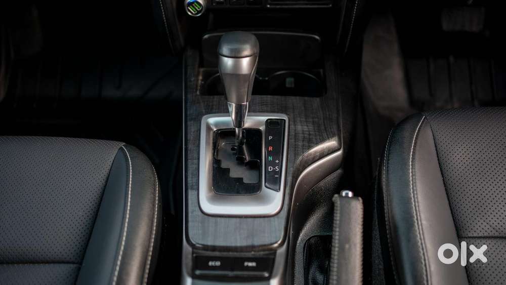Toyota Fortuner 4x2 At 2.7 Petrol, 2022, Petrol